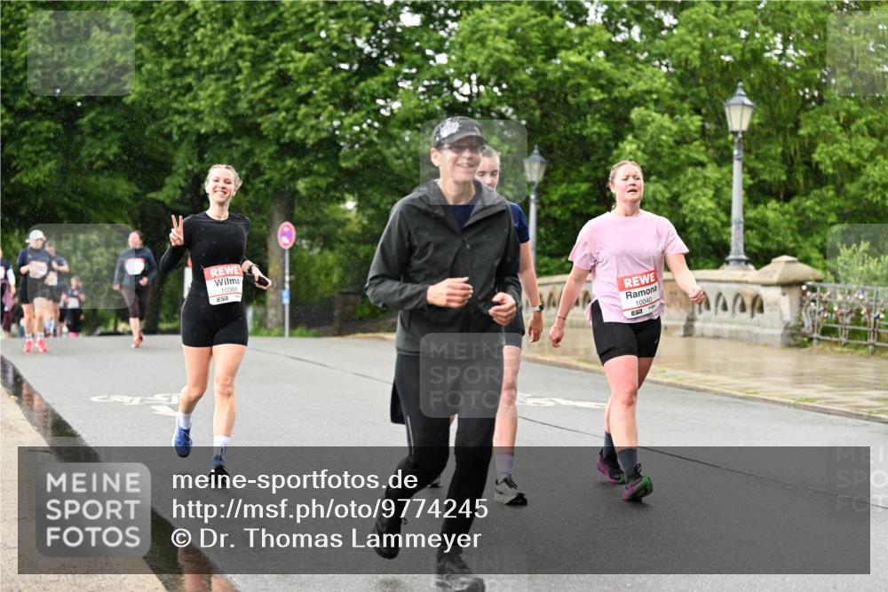 14.06.2026 - REWE Women's Run Dr. Thomas Lammeyer http://msf.ph/oto/9774245 14.06.2026 09:54:29 Laufen 10366, 7, 10040, 57 meine-sportfotos.de