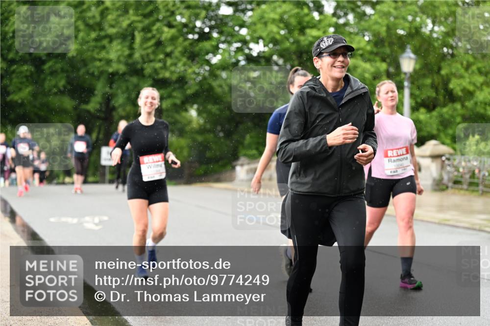 14.06.2026 - REWE Women's Run Dr. Thomas Lammeyer http://msf.ph/oto/9774249 14.06.2026 09:54:30 Laufen 10040 meine-sportfotos.de