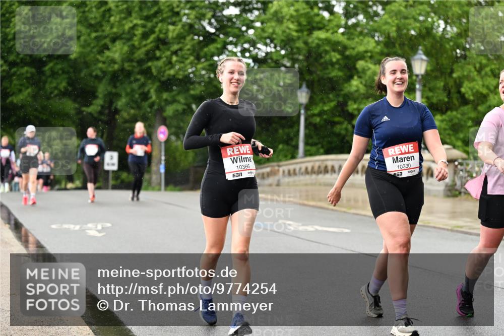 14.06.2026 - REWE Women's Run Dr. Thomas Lammeyer http://msf.ph/oto/9774254 14.06.2026 09:54:30 Laufen 10366, 7, 10330 meine-sportfotos.de