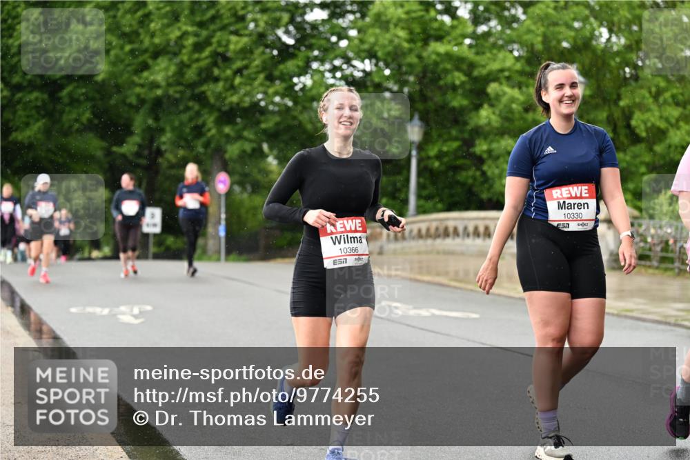 14.06.2026 - REWE Women's Run Dr. Thomas Lammeyer http://msf.ph/oto/9774255 14.06.2026 09:54:31 Laufen 10366, 7, 10330 meine-sportfotos.de