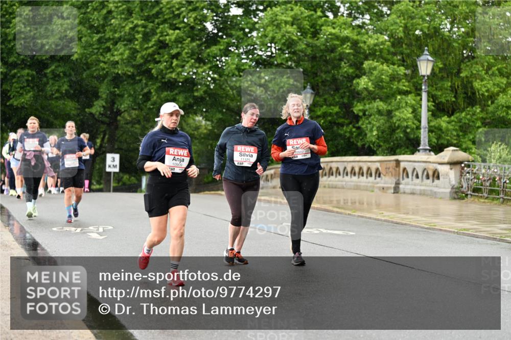 14.06.2026 - REWE Women's Run Dr. Thomas Lammeyer http://msf.ph/oto/9774297 14.06.2026 09:54:36 Laufen 3, 10909, 11125, 6577, 10502 meine-sportfotos.de