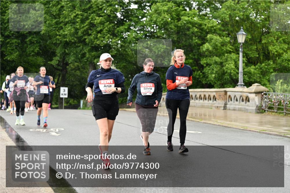 14.06.2026 - REWE Women's Run Dr. Thomas Lammeyer http://msf.ph/oto/9774300 14.06.2026 09:54:36 Laufen 57, 11125, 0502 meine-sportfotos.de