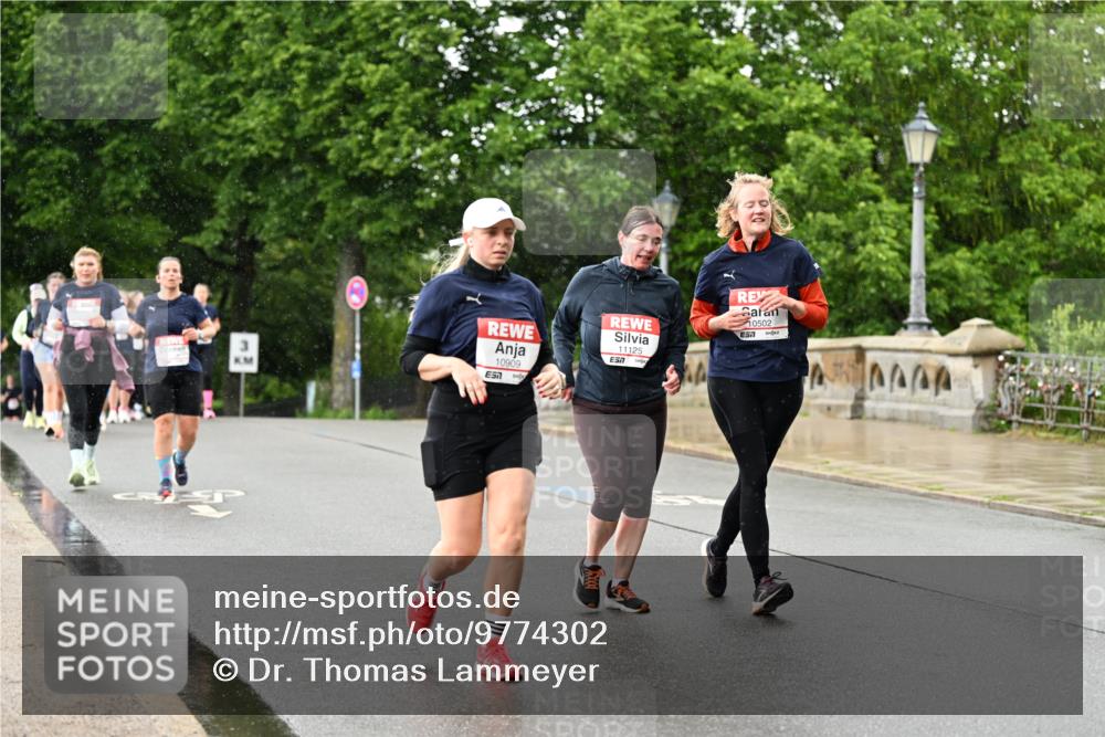 14.06.2026 - REWE Women's Run Dr. Thomas Lammeyer http://msf.ph/oto/9774302 14.06.2026 09:54:37 Laufen 10909, 11125, 7, 10502, 7 meine-sportfotos.de