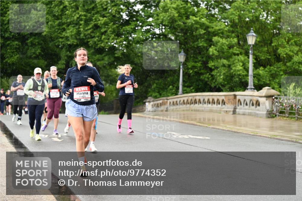 14.06.2026 - REWE Women's Run Dr. Thomas Lammeyer http://msf.ph/oto/9774352 14.06.2026 09:54:43 Laufen 11425 meine-sportfotos.de