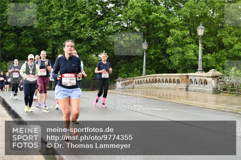 14.06.2026 - REWE Women's Run Dr. Thomas Lammeyer http://msf.ph/oto/9774355 14.06.2026 09:54:44 Laufen 11490, 11425, 37 meine-sportfotos.de