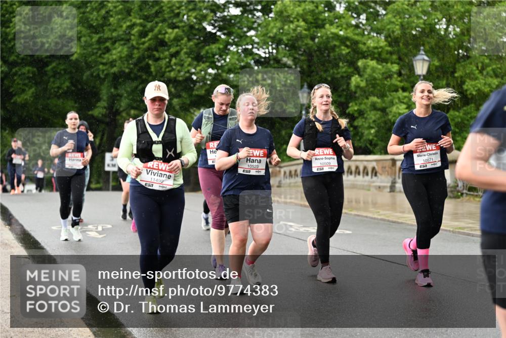 14.06.2026 - REWE Women's Run Dr. Thomas Lammeyer http://msf.ph/oto/9774383 14.06.2026 09:54:47 Laufen 11490, 7, 10523, 10509, 10571 meine-sportfotos.de