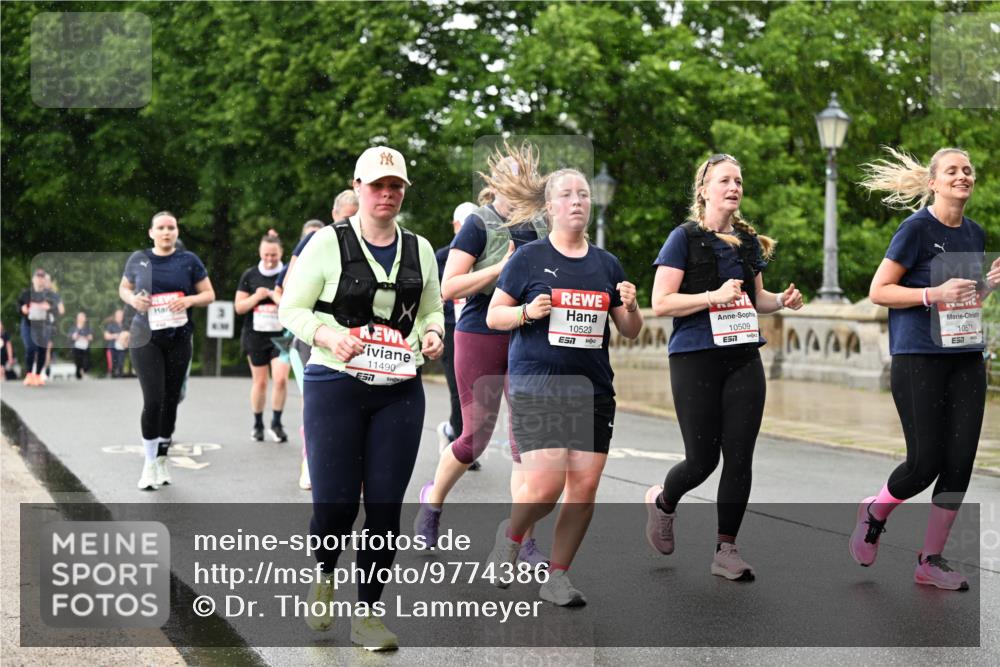 14.06.2026 - REWE Women's Run Dr. Thomas Lammeyer http://msf.ph/oto/9774386 14.06.2026 09:54:47 Laufen 11490, 10523, 7, 10509, 57, 7234, 10571 meine-sportfotos.de