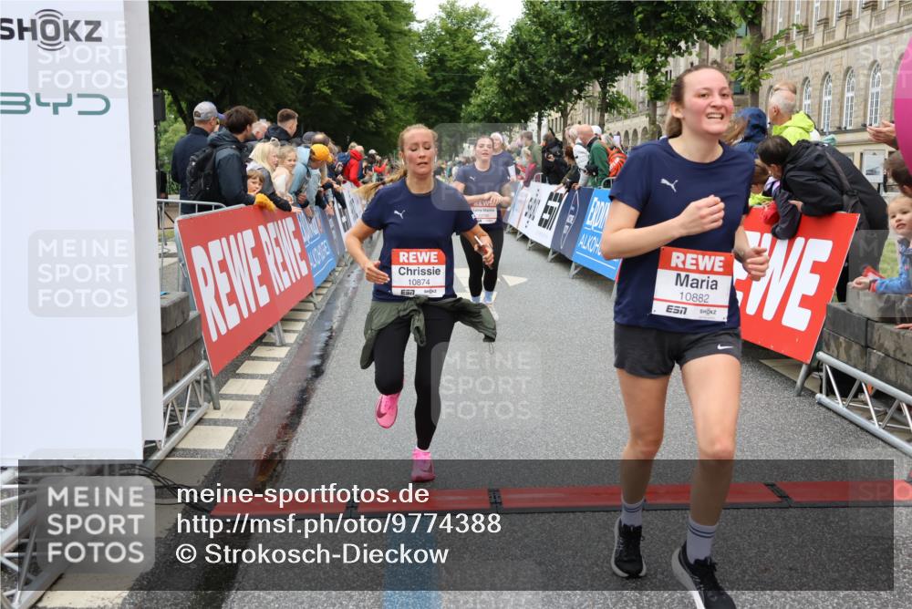 14.06.2026 - REWE Women's Run Strokosch-Dieckow http://msf.ph/oto/9774388 14.06.2026 09:55:57 Ziel 10285, 10546, 10623, 10745, 10796, 10874, 10882, 11409 meine-sportfotos.de