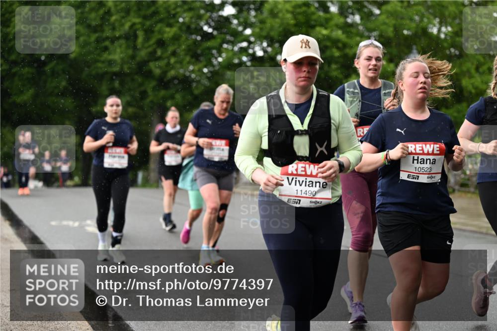 14.06.2026 - REWE Women's Run Dr. Thomas Lammeyer http://msf.ph/oto/9774397 14.06.2026 09:54:48 Laufen 11490, 7, 10523, 7 meine-sportfotos.de