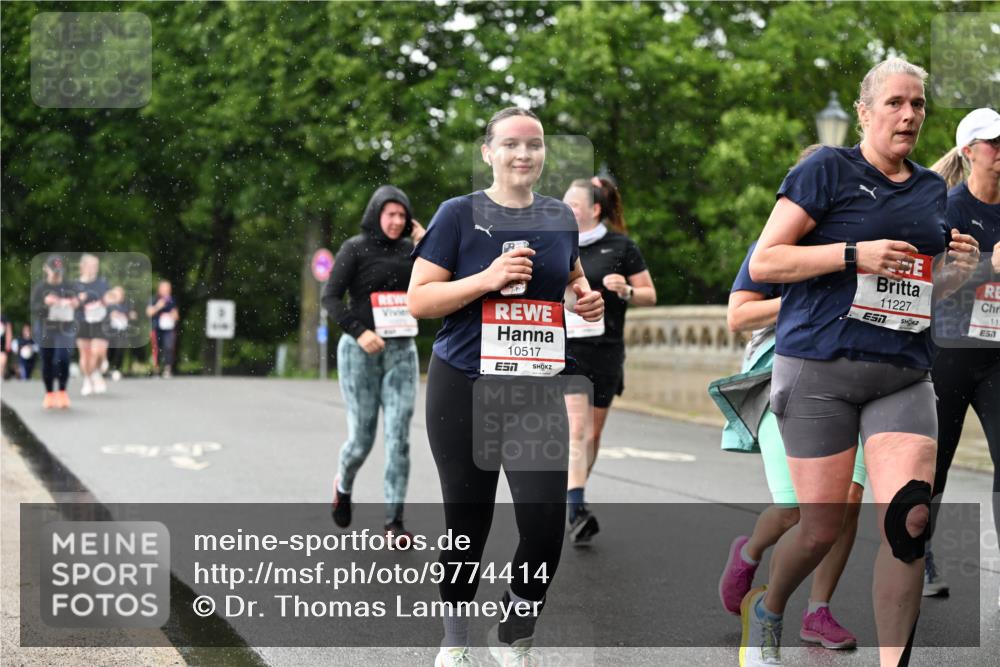14.06.2026 - REWE Women's Run Dr. Thomas Lammeyer http://msf.ph/oto/9774414 14.06.2026 09:54:51 Laufen 10517, 11227, 11 meine-sportfotos.de