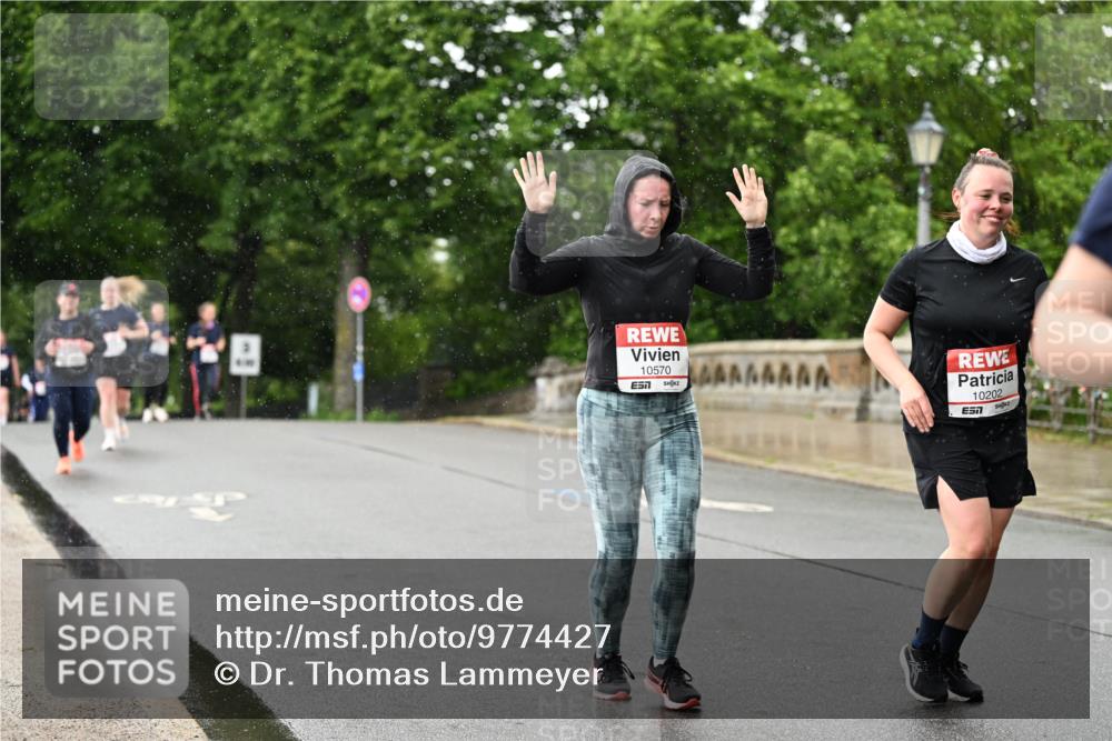 14.06.2026 - REWE Women's Run Dr. Thomas Lammeyer http://msf.ph/oto/9774427 14.06.2026 09:54:52 Laufen 10570, 10202 meine-sportfotos.de