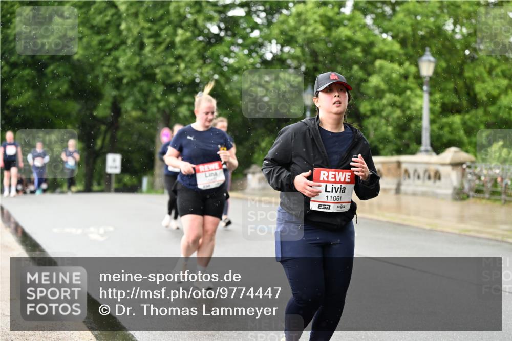 14.06.2026 - REWE Women's Run Dr. Thomas Lammeyer http://msf.ph/oto/9774447 14.06.2026 09:54:58 Laufen 11061, 7 meine-sportfotos.de