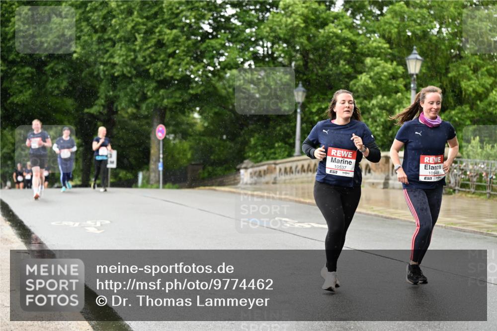 14.06.2026 - REWE Women's Run Dr. Thomas Lammeyer http://msf.ph/oto/9774462 14.06.2026 09:55:01 Laufen 10537, 57, 10948, 57 meine-sportfotos.de