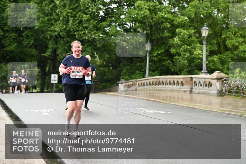 14.06.2026 - REWE Women's Run Dr. Thomas Lammeyer http://msf.ph/oto/9774481 14.06.2026 09:55:07 Laufen 7, 10612 meine-sportfotos.de