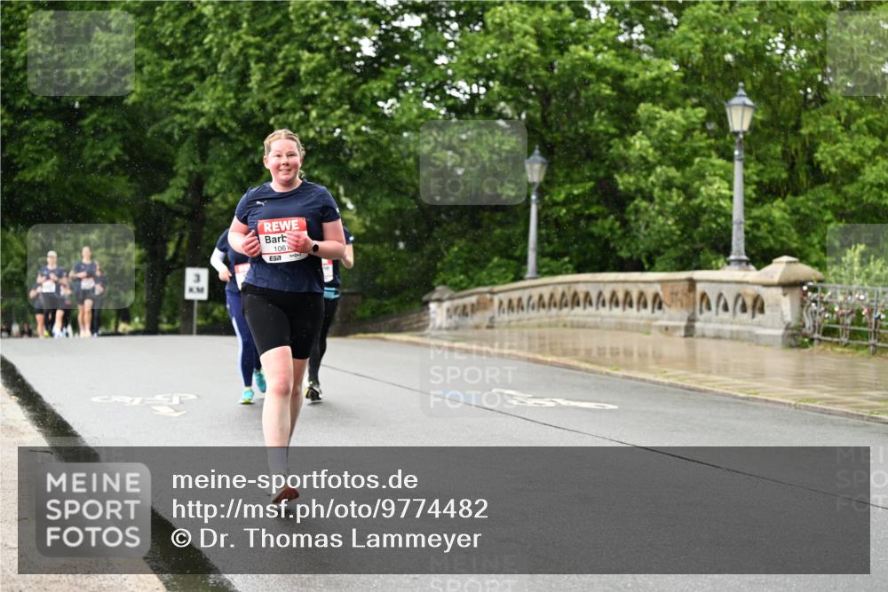 14.06.2026 - REWE Women's Run Dr. Thomas Lammeyer http://msf.ph/oto/9774482 14.06.2026 09:55:07 Laufen 106, 57 meine-sportfotos.de