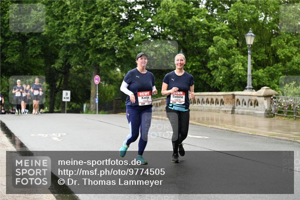 14.06.2026 - REWE Women's Run Dr. Thomas Lammeyer http://msf.ph/oto/9774505 14.06.2026 09:55:10 Laufen 10209, 10619 meine-sportfotos.de