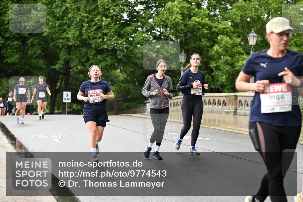 14.06.2026 - REWE Women's Run Dr. Thomas Lammeyer http://msf.ph/oto/9774543 14.06.2026 09:55:21 Laufen 11072, 10758 meine-sportfotos.de