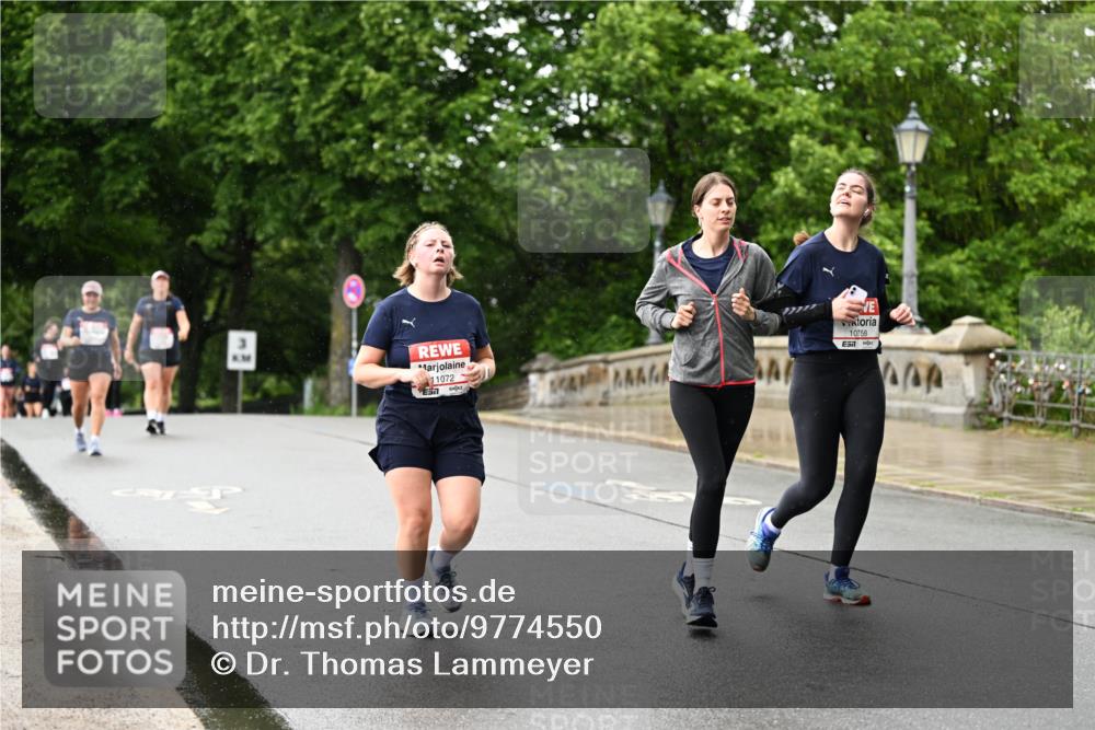 14.06.2026 - REWE Women's Run Dr. Thomas Lammeyer http://msf.ph/oto/9774550 14.06.2026 09:55:22 Laufen 30, 11072, 10758 meine-sportfotos.de