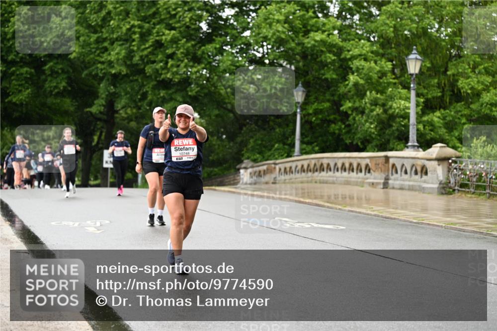 14.06.2026 - REWE Women's Run Dr. Thomas Lammeyer http://msf.ph/oto/9774590 14.06.2026 09:55:29 Laufen 10748, 7 meine-sportfotos.de