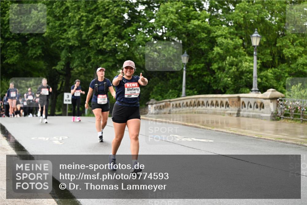 14.06.2026 - REWE Women's Run Dr. Thomas Lammeyer http://msf.ph/oto/9774593 14.06.2026 09:55:29 Laufen 10748 meine-sportfotos.de
