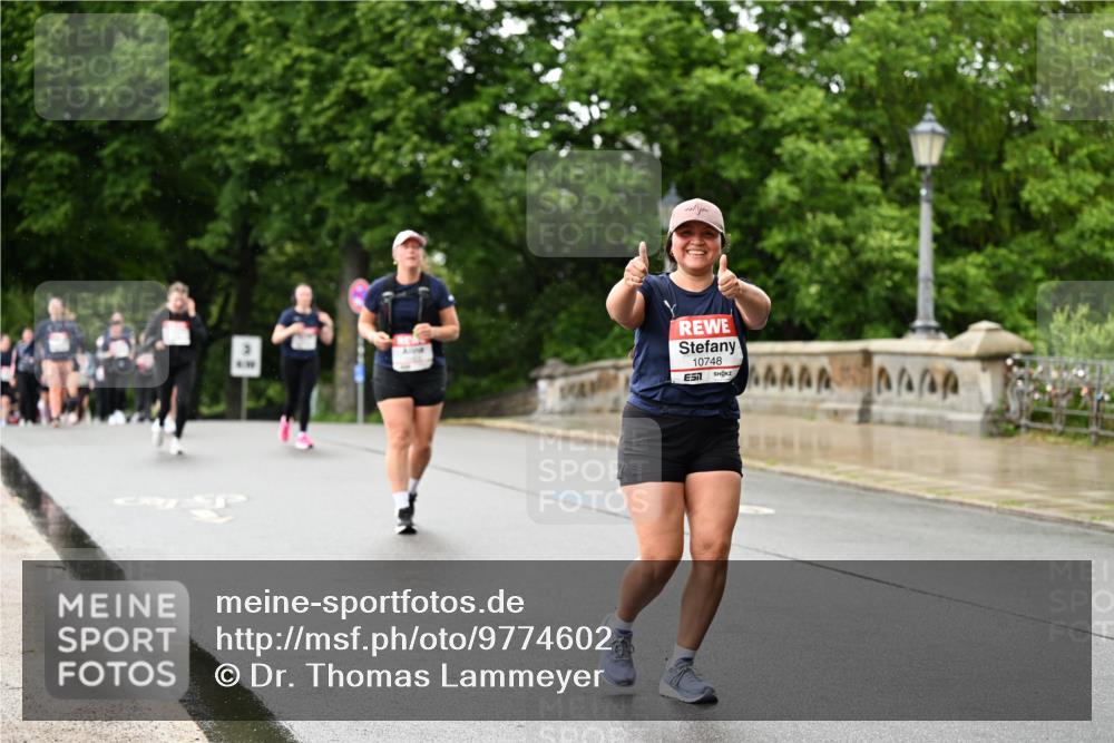 14.06.2026 - REWE Women's Run Dr. Thomas Lammeyer http://msf.ph/oto/9774602 14.06.2026 09:55:30 Laufen 10748, 7, 10748, 7 meine-sportfotos.de