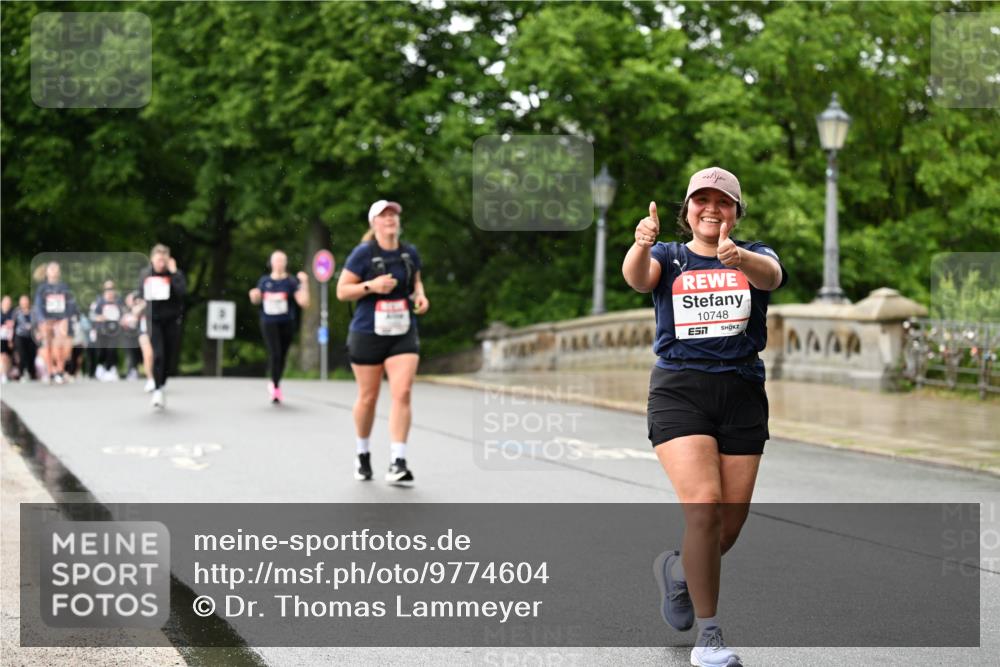 14.06.2026 - REWE Women's Run Dr. Thomas Lammeyer http://msf.ph/oto/9774604 14.06.2026 09:55:30 Laufen 10748, 7, 7422 meine-sportfotos.de