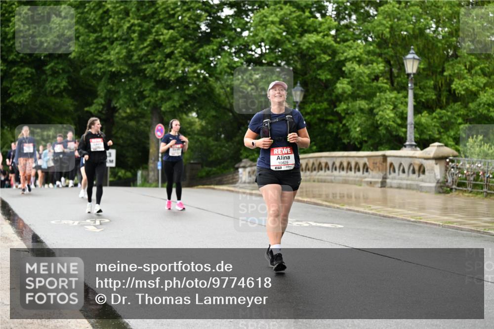 14.06.2026 - REWE Women's Run Dr. Thomas Lammeyer http://msf.ph/oto/9774618 14.06.2026 09:55:32 Laufen 10829, 57 meine-sportfotos.de