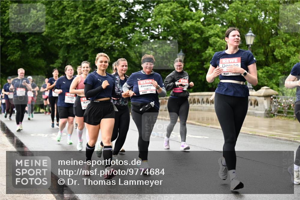 14.06.2026 - REWE Women's Run Dr. Thomas Lammeyer http://msf.ph/oto/9774684 14.06.2026 09:55:43 Laufen 10877, 7 meine-sportfotos.de