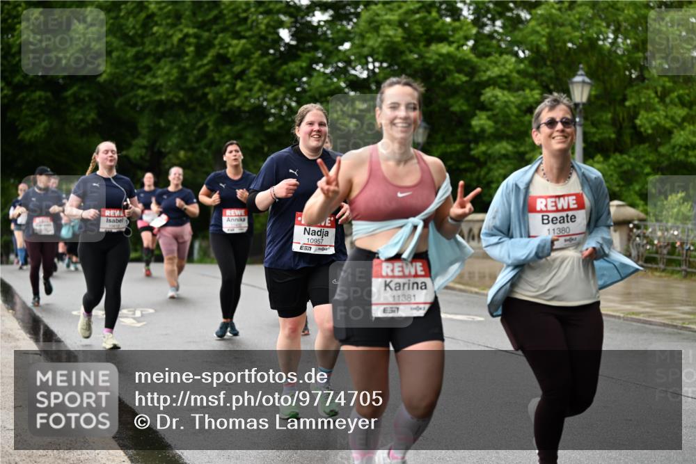 14.06.2026 - REWE Women's Run Dr. Thomas Lammeyer http://msf.ph/oto/9774705 14.06.2026 09:55:46 Laufen 10615, 10957, 11381, 11380 meine-sportfotos.de