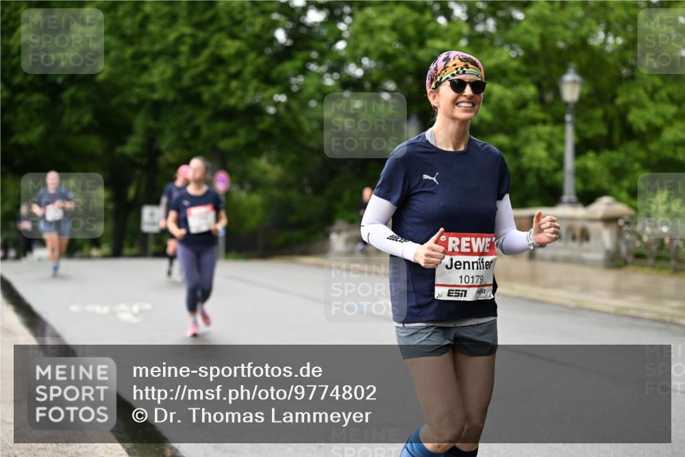 14.06.2026 - REWE Women's Run Dr. Thomas Lammeyer http://msf.ph/oto/9774802 14.06.2026 09:55:58 Laufen 1600, 10179 meine-sportfotos.de