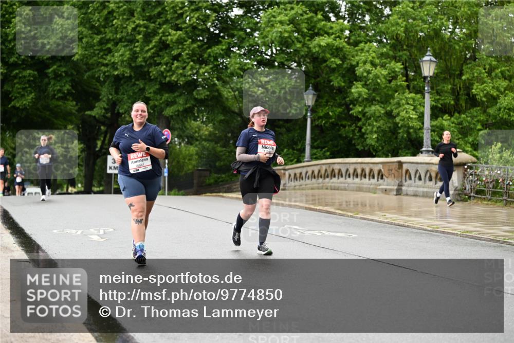 14.06.2026 - REWE Women's Run Dr. Thomas Lammeyer http://msf.ph/oto/9774850 14.06.2026 09:56:03 Laufen 3, 10941, 1108 meine-sportfotos.de