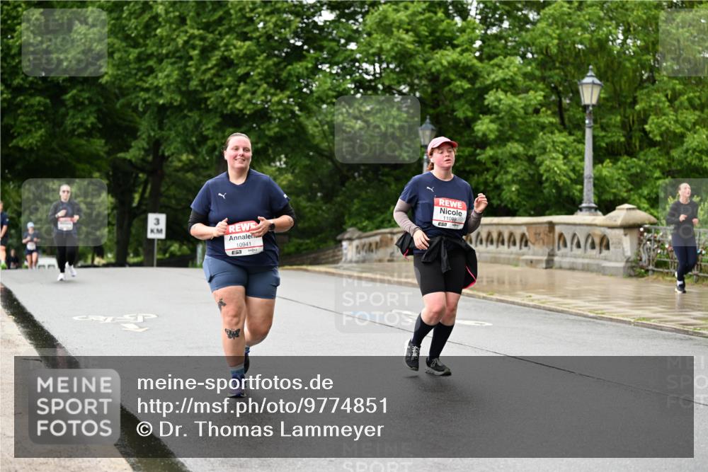 14.06.2026 - REWE Women's Run Dr. Thomas Lammeyer http://msf.ph/oto/9774851 14.06.2026 09:56:04 Laufen 10941, 11088, 7 meine-sportfotos.de