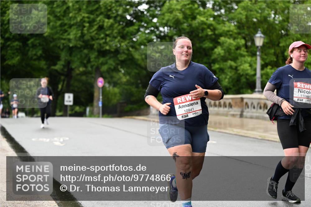 14.06.2026 - REWE Women's Run Dr. Thomas Lammeyer http://msf.ph/oto/9774866 14.06.2026 09:56:06 Laufen 10941, 11088 meine-sportfotos.de