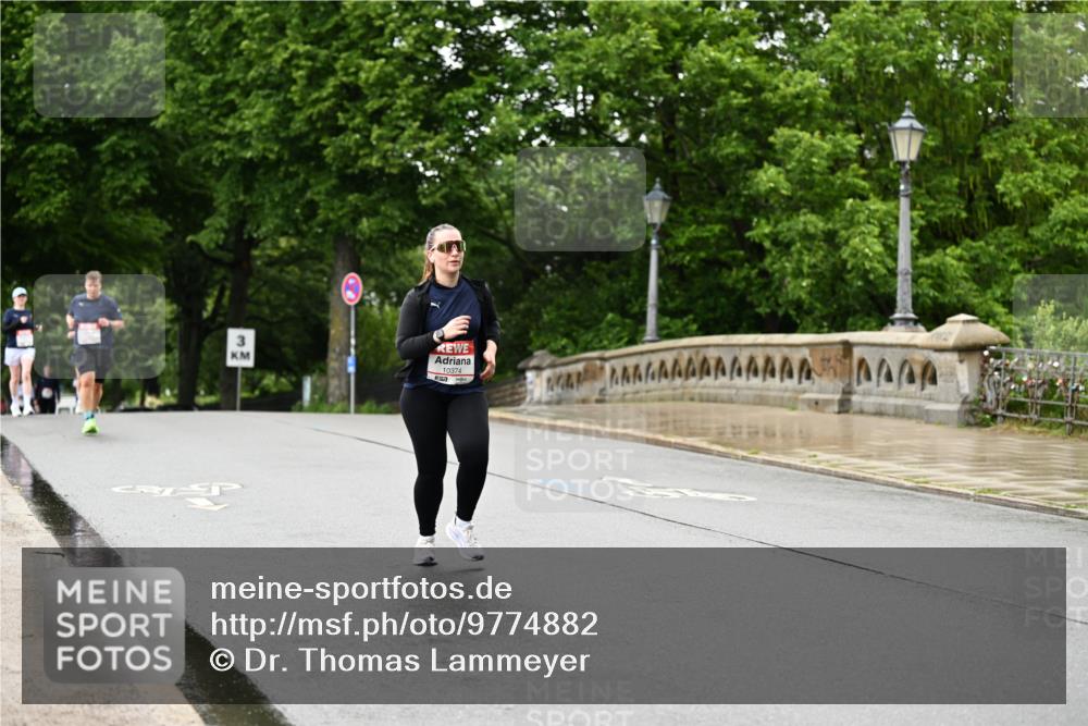 14.06.2026 - REWE Women's Run Dr. Thomas Lammeyer http://msf.ph/oto/9774882 14.06.2026 09:56:10 Laufen 10374 meine-sportfotos.de