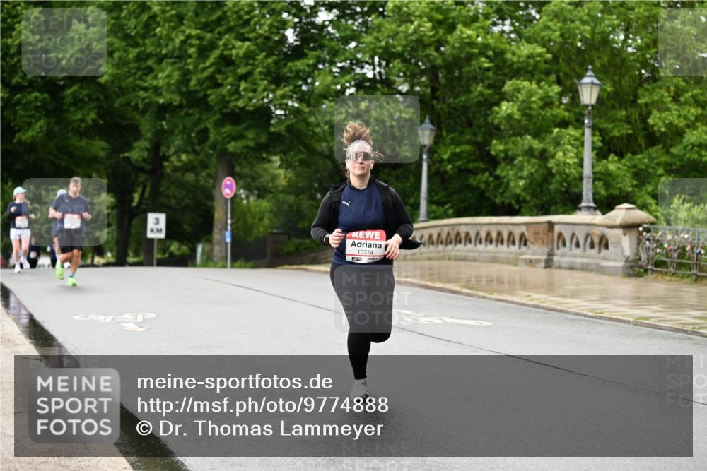 14.06.2026 - REWE Women's Run Dr. Thomas Lammeyer http://msf.ph/oto/9774888 14.06.2026 09:56:10 Laufen 10374, 57 meine-sportfotos.de