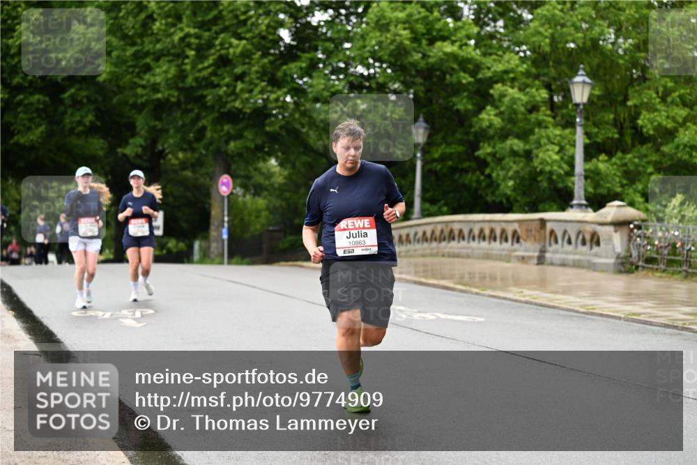 14.06.2026 - REWE Women's Run Dr. Thomas Lammeyer http://msf.ph/oto/9774909 14.06.2026 09:56:17 Laufen 10863, 7 meine-sportfotos.de