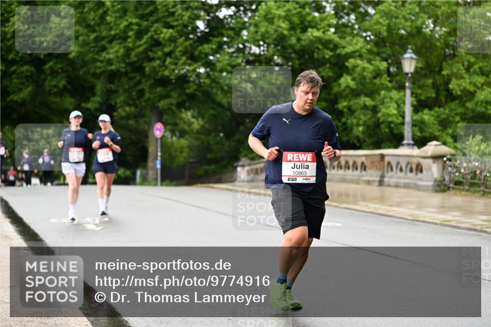 14.06.2026 - REWE Women's Run Dr. Thomas Lammeyer http://msf.ph/oto/9774916 14.06.2026 09:56:17 Laufen 10863, 7 meine-sportfotos.de