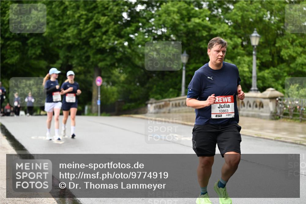 14.06.2026 - REWE Women's Run Dr. Thomas Lammeyer http://msf.ph/oto/9774919 14.06.2026 09:56:18 Laufen 10863, 7427 meine-sportfotos.de