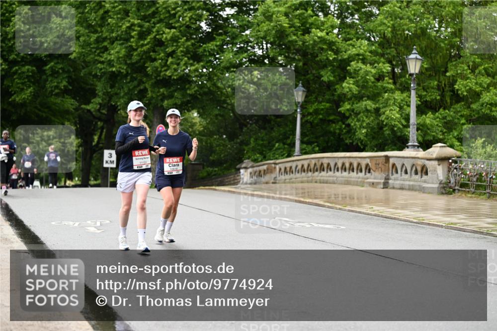 14.06.2026 - REWE Women's Run Dr. Thomas Lammeyer http://msf.ph/oto/9774924 14.06.2026 09:56:19 Laufen 3, 11151, 57, 10630 meine-sportfotos.de