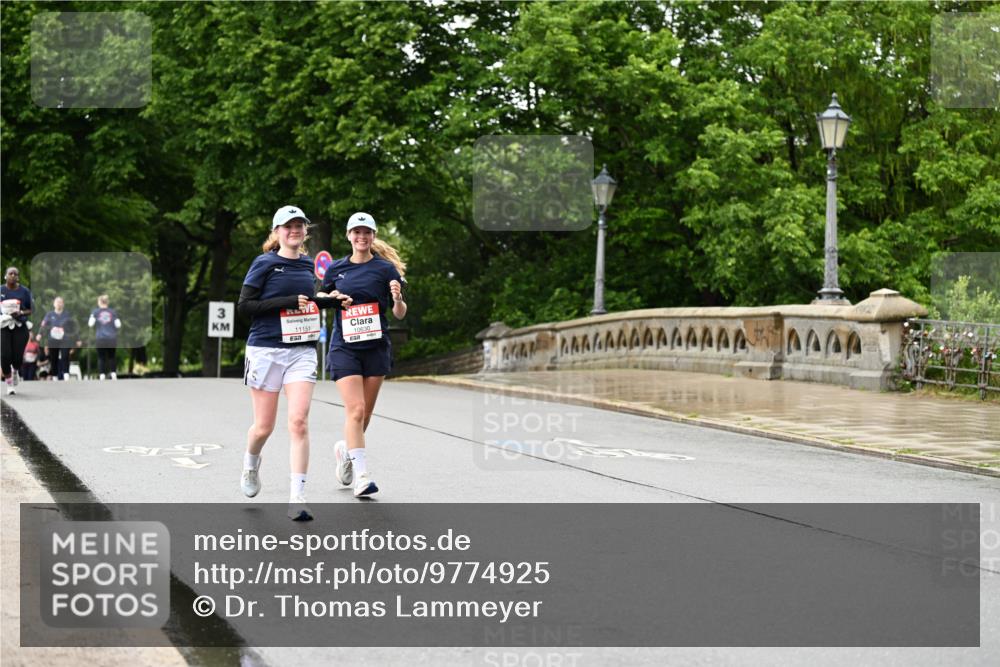 14.06.2026 - REWE Women's Run Dr. Thomas Lammeyer http://msf.ph/oto/9774925 14.06.2026 09:56:19 Laufen 3, 11151, 10630 meine-sportfotos.de