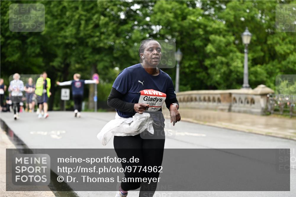 14.06.2026 - REWE Women's Run Dr. Thomas Lammeyer http://msf.ph/oto/9774962 14.06.2026 09:56:29 Laufen 10084 meine-sportfotos.de