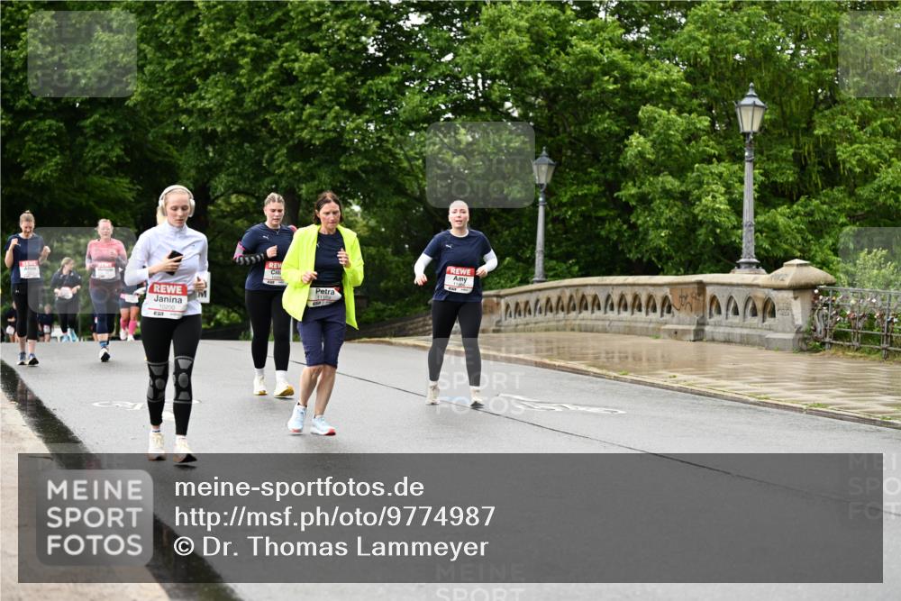 14.06.2026 - REWE Women's Run Dr. Thomas Lammeyer http://msf.ph/oto/9774987 14.06.2026 09:56:34 Laufen 10200, 51, 11189 meine-sportfotos.de