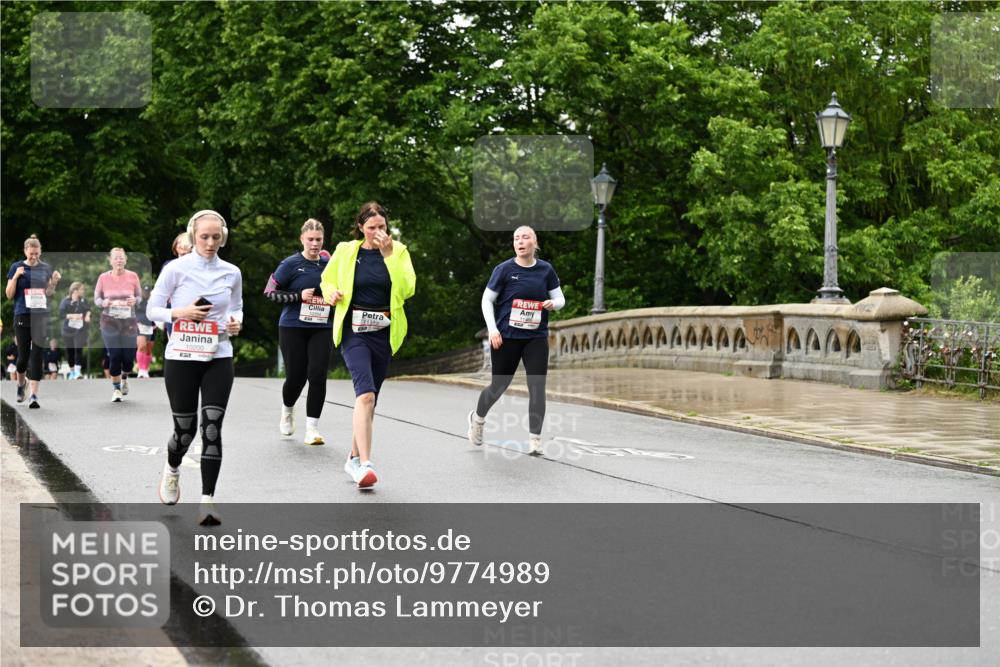 14.06.2026 - REWE Women's Run Dr. Thomas Lammeyer http://msf.ph/oto/9774989 14.06.2026 09:56:34 Laufen 10200, 11466, 11189 meine-sportfotos.de