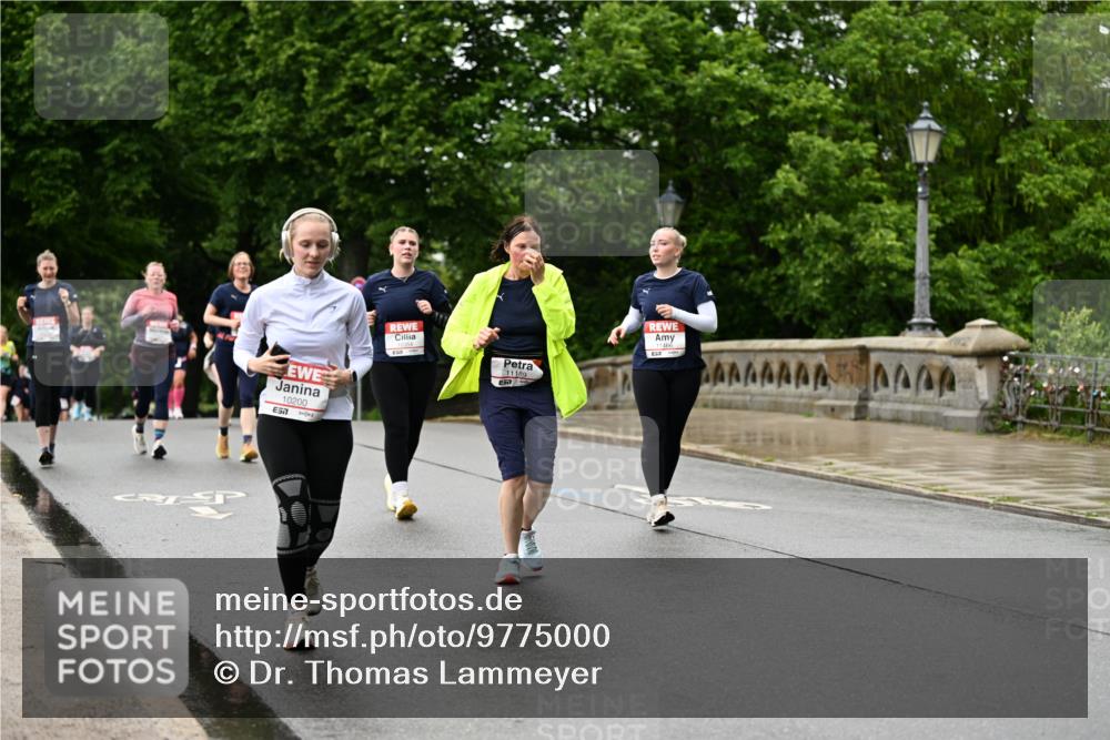 14.06.2026 - REWE Women's Run Dr. Thomas Lammeyer http://msf.ph/oto/9775000 14.06.2026 09:56:35 Laufen 10200, 57, 11189 meine-sportfotos.de