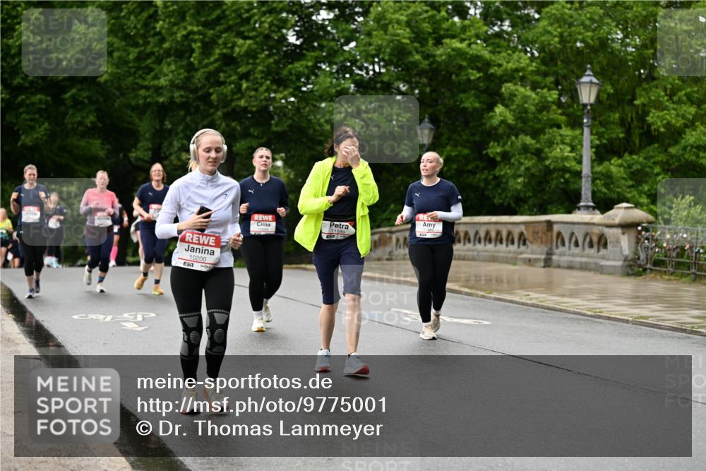 14.06.2026 - REWE Women's Run Dr. Thomas Lammeyer http://msf.ph/oto/9775001 14.06.2026 09:56:35 Laufen 10200, 7, 11189 meine-sportfotos.de