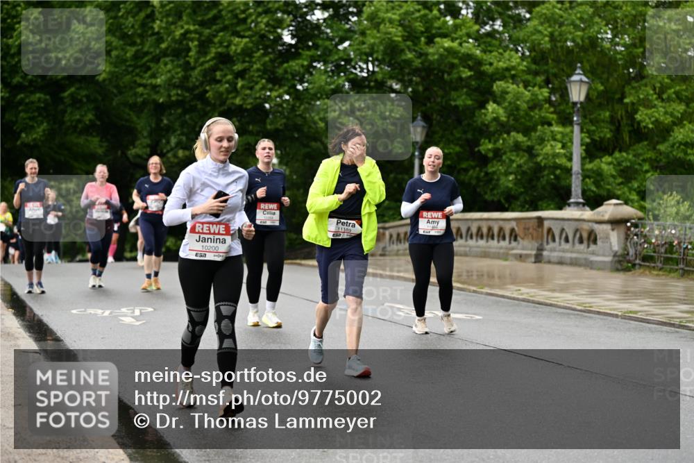 14.06.2026 - REWE Women's Run Dr. Thomas Lammeyer http://msf.ph/oto/9775002 14.06.2026 09:56:35 Laufen 10200, 7, 11189 meine-sportfotos.de