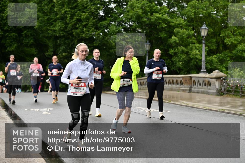 14.06.2026 - REWE Women's Run Dr. Thomas Lammeyer http://msf.ph/oto/9775003 14.06.2026 09:56:35 Laufen 10200, 57, 11189 meine-sportfotos.de