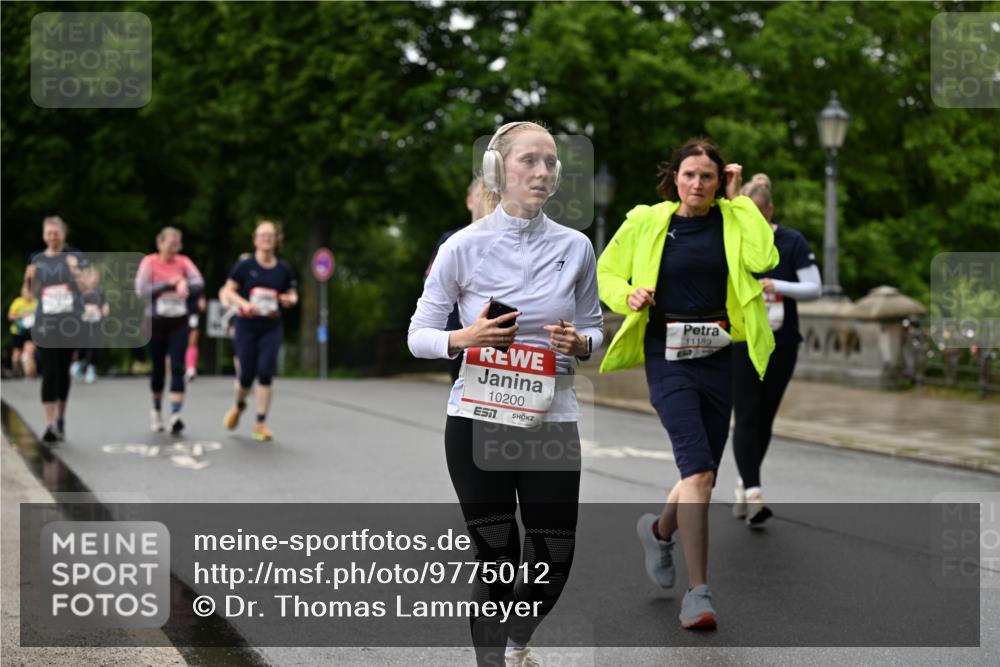 14.06.2026 - REWE Women's Run Dr. Thomas Lammeyer http://msf.ph/oto/9775012 14.06.2026 09:56:37 Laufen 10200, 11189, 444 meine-sportfotos.de