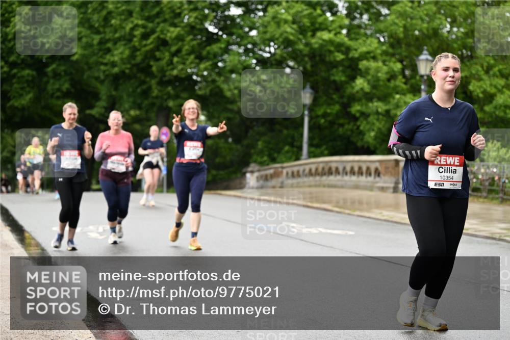 14.06.2026 - REWE Women's Run Dr. Thomas Lammeyer http://msf.ph/oto/9775021 14.06.2026 09:56:39 Laufen 10354 meine-sportfotos.de