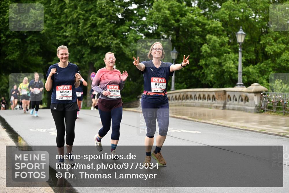 14.06.2026 - REWE Women's Run Dr. Thomas Lammeyer http://msf.ph/oto/9775034 14.06.2026 09:56:41 Laufen 10216, 57, 10456, 11460, 7 meine-sportfotos.de